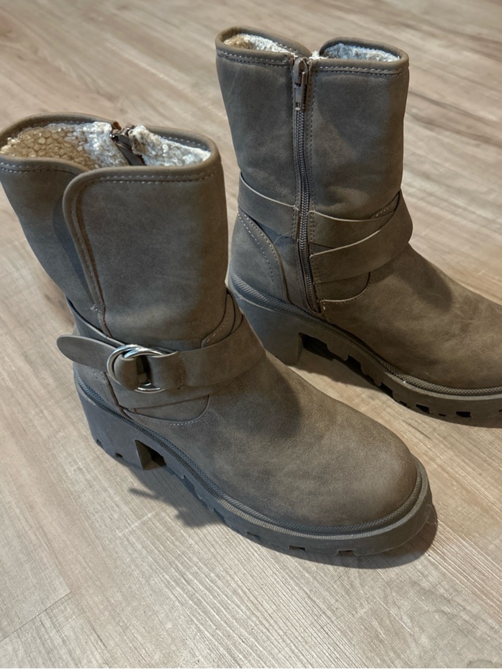 Source Unknown Taupe Mid-Calf Lug Sole Boots with Buckle